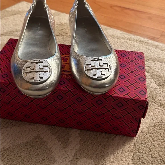 Tory Burch Minnie - Picture 7 of 12